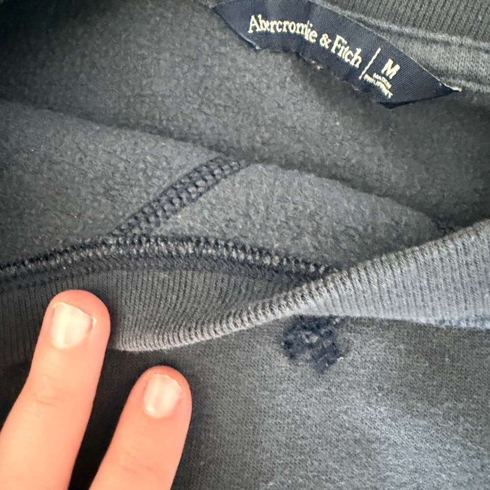 Abercrombie & Fitch Navy Cropped Crewneck with White Star Print cotton blend M - Picture 3 of 4